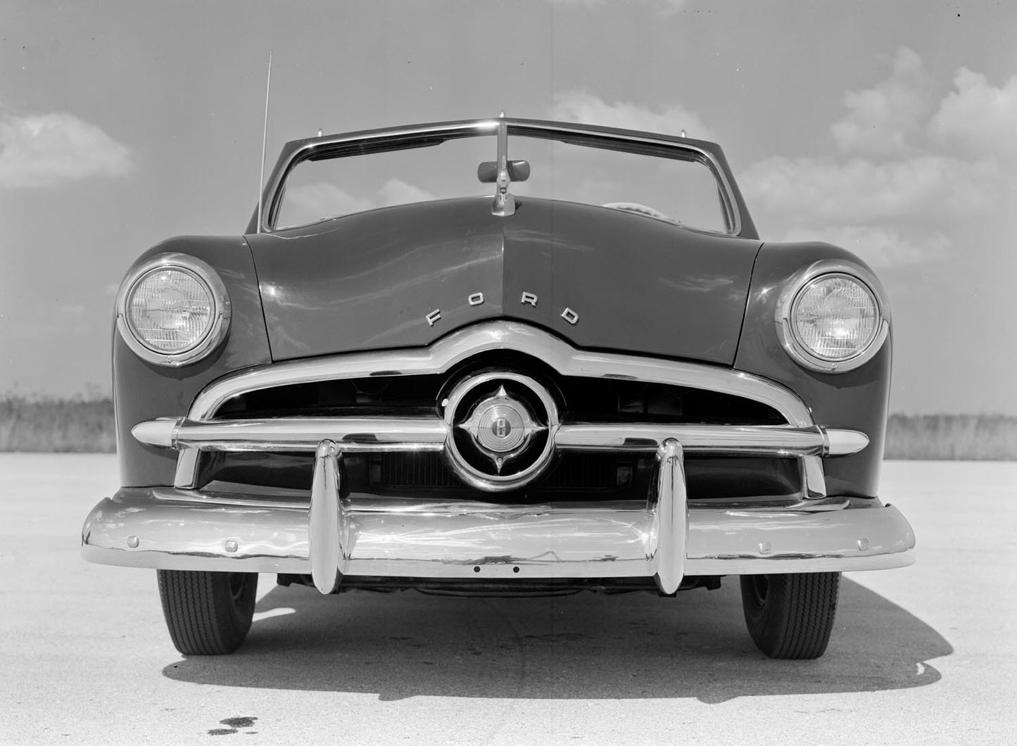 1949 Ford convertible 0401-1117