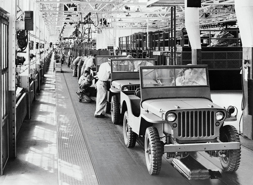 1945 Ford Jeep assembly line 0401-1257