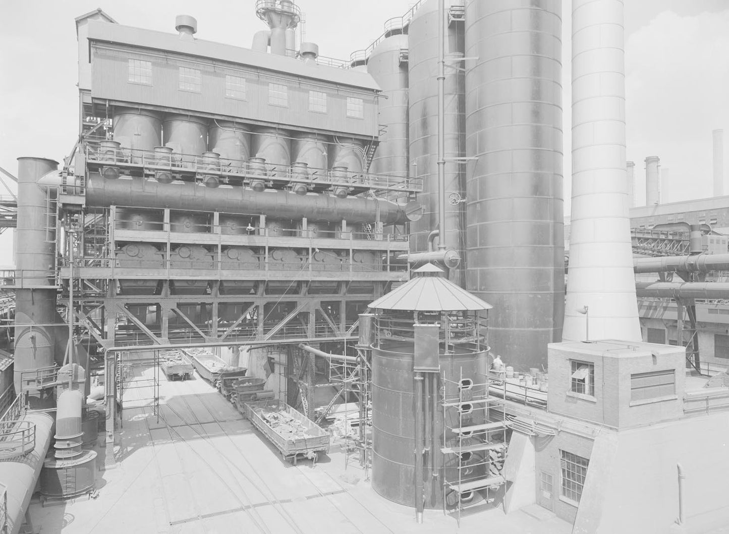 1945 Ford Rouge Complex blast furnace 0401-1262