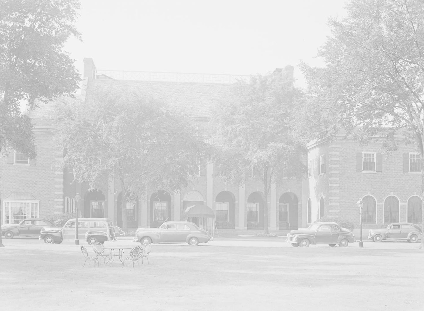 1946 Dearborn Inn Dearborn Michigan 0401-1274