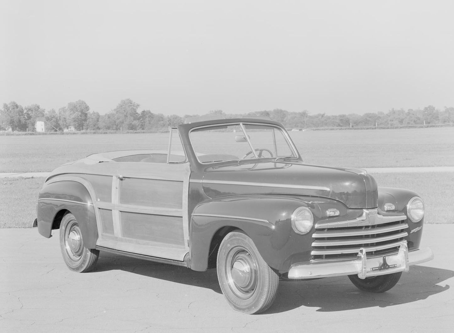 1946 Ford Sportsman 0401-1321