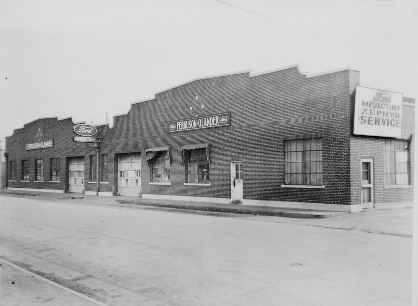 1944 Ford service station Ferguson Olander 0401-1323
