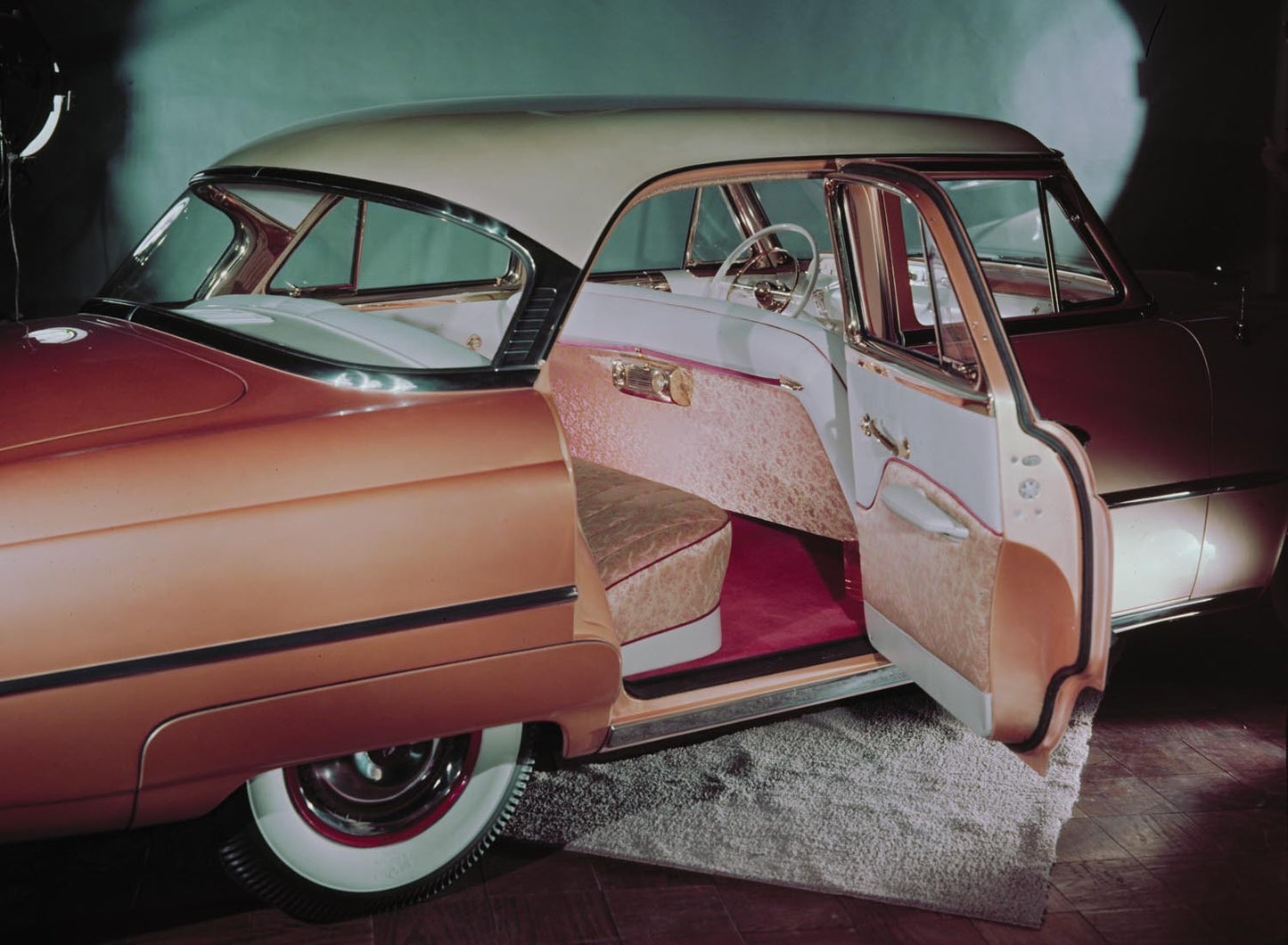 1953 Lincoln Maharajah concept car interior 0401-1541