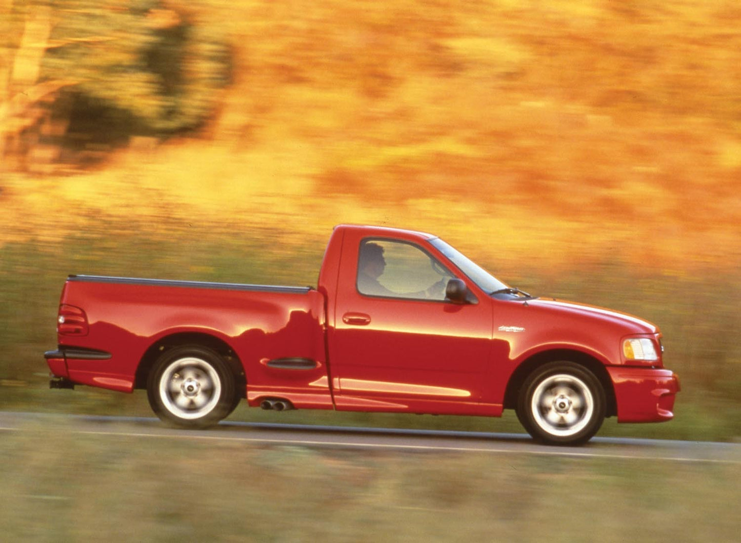 1999 Ford SVT F-150 Lightning 0401-2376