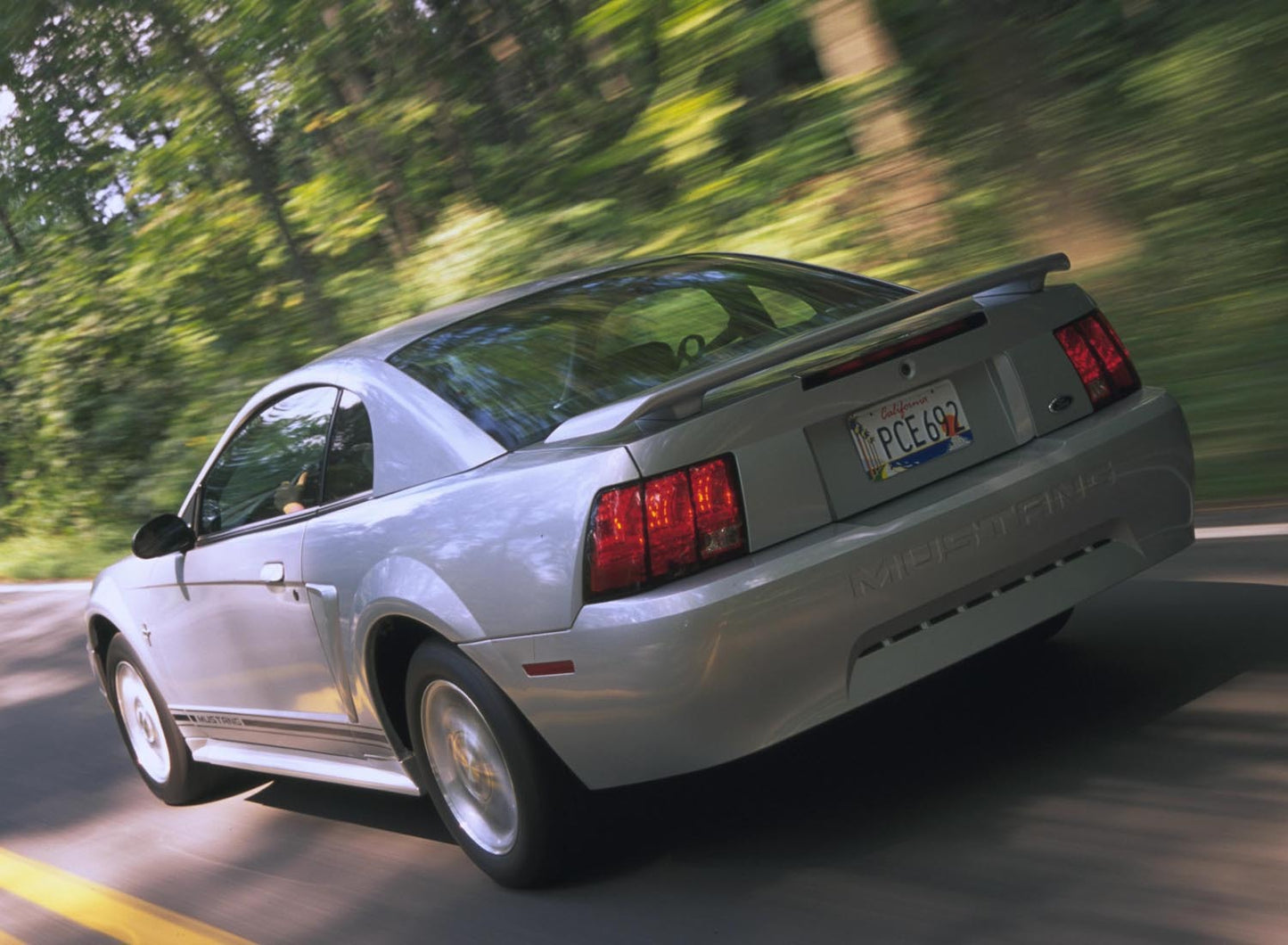2001 Mustang 0401-2458
