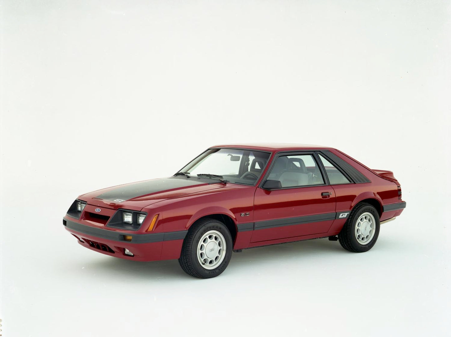 1985 Ford Mustang 0401-3731