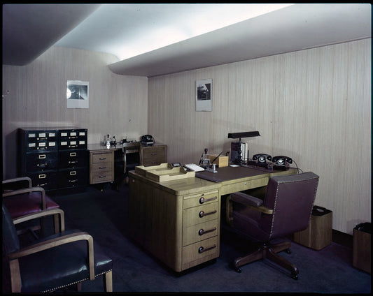 1946 Ford Administration Building office area 0401-5611
