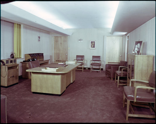 1946 Ford Administration Building office area 0401-5618