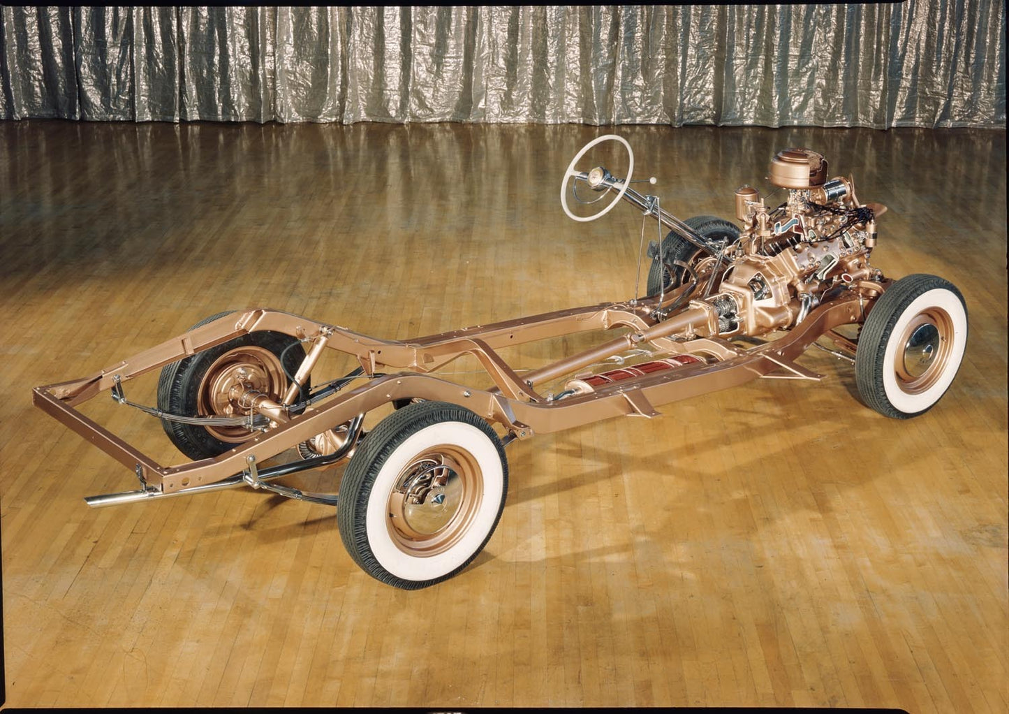 1949 Ford chassis display model 0401-5856