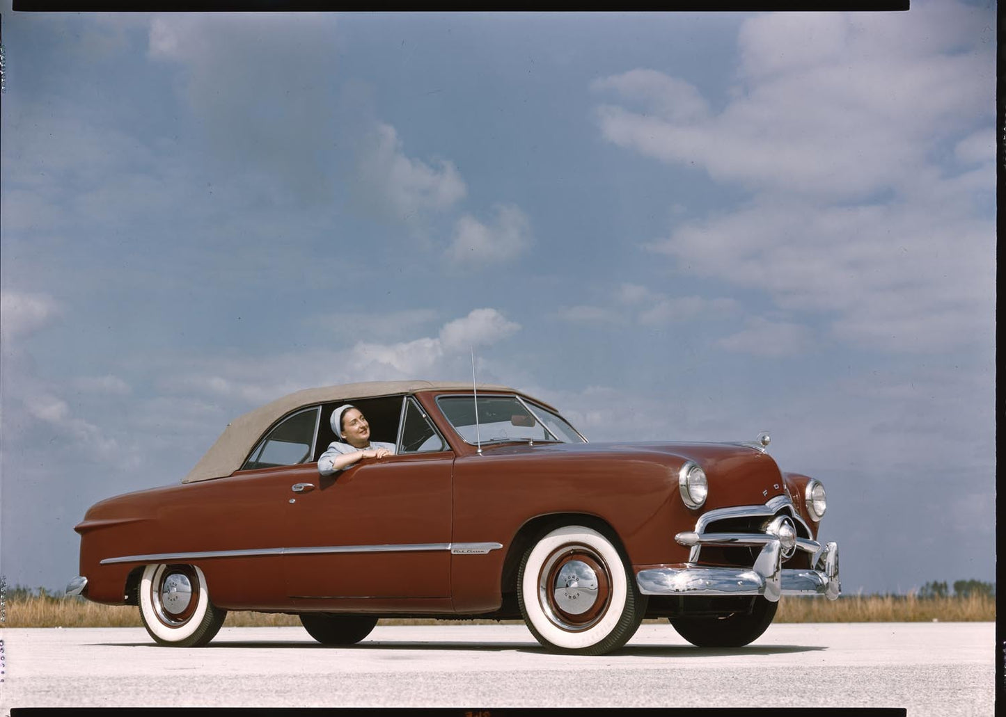 1949 Ford convertible 0401-5866