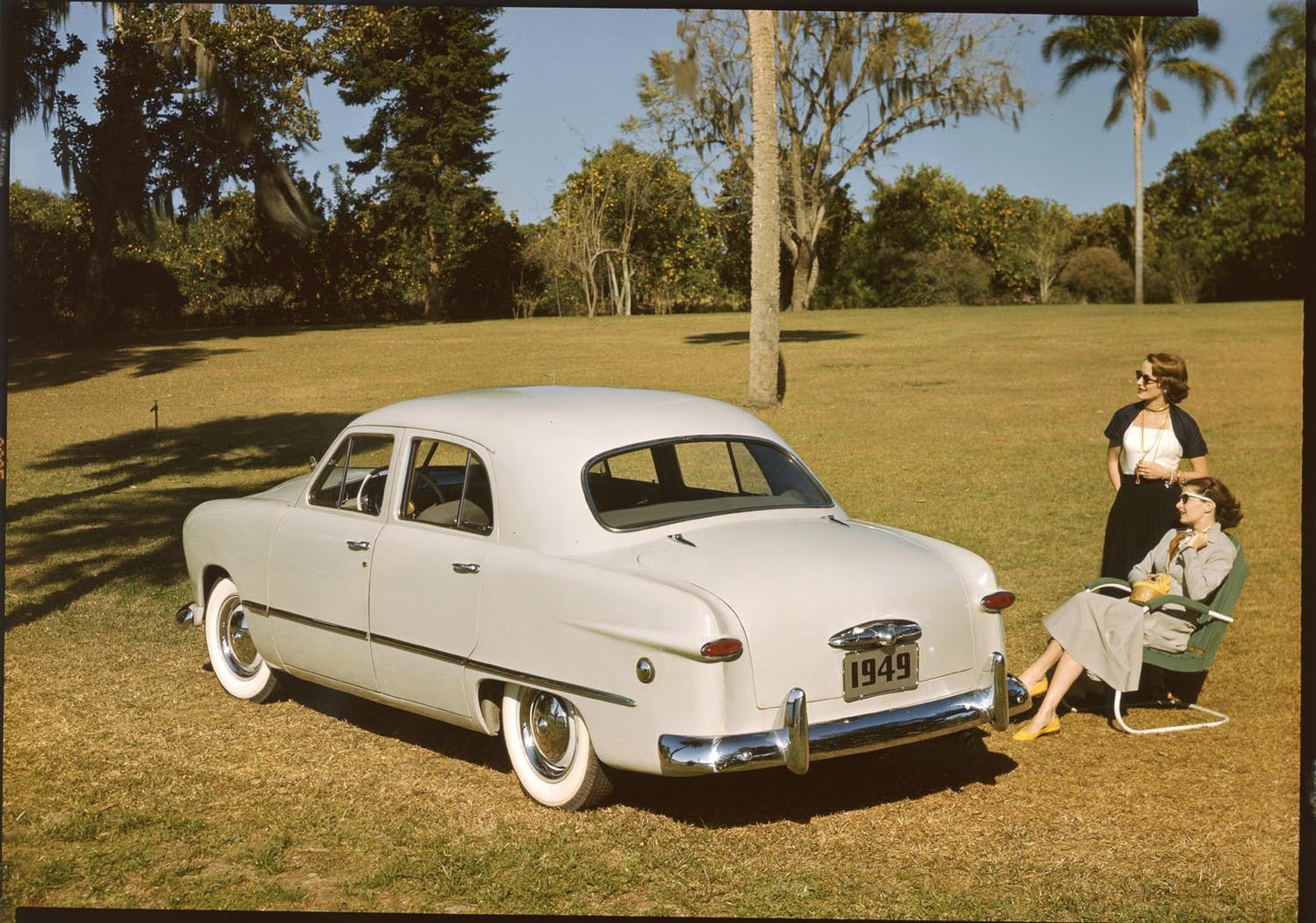 1949 Ford four door 0401-5874