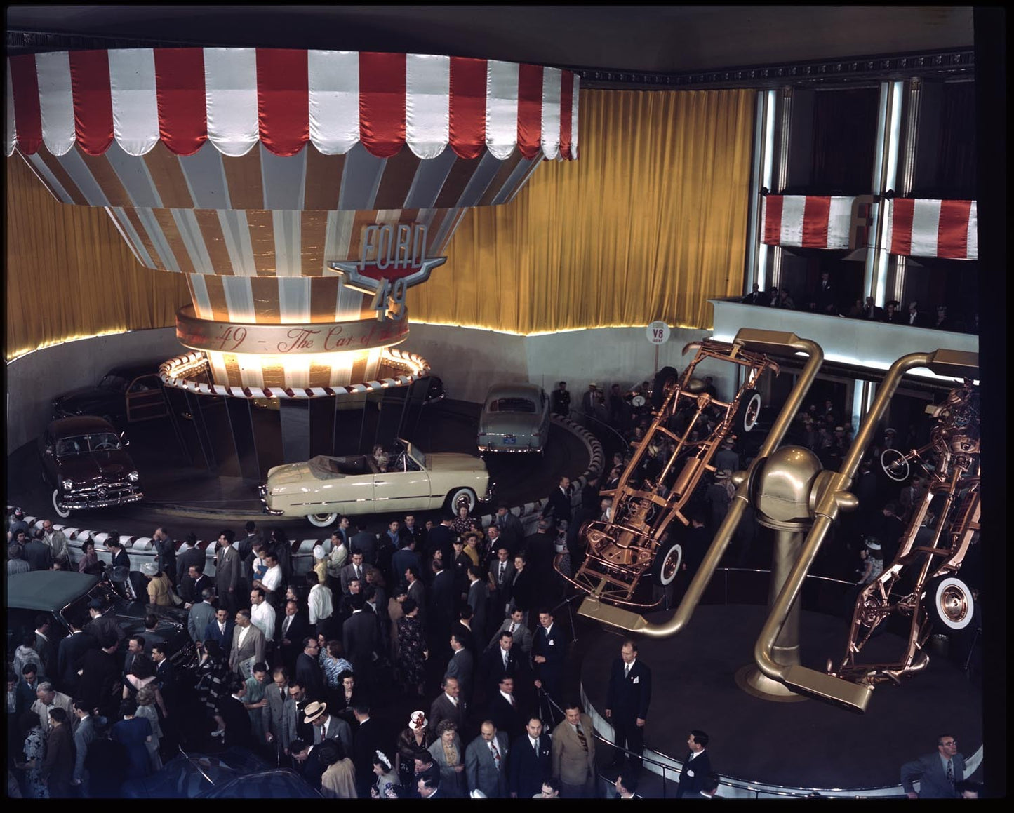 1949 Ford models at Waldorf Astoria June 14 1948 0401-5888
