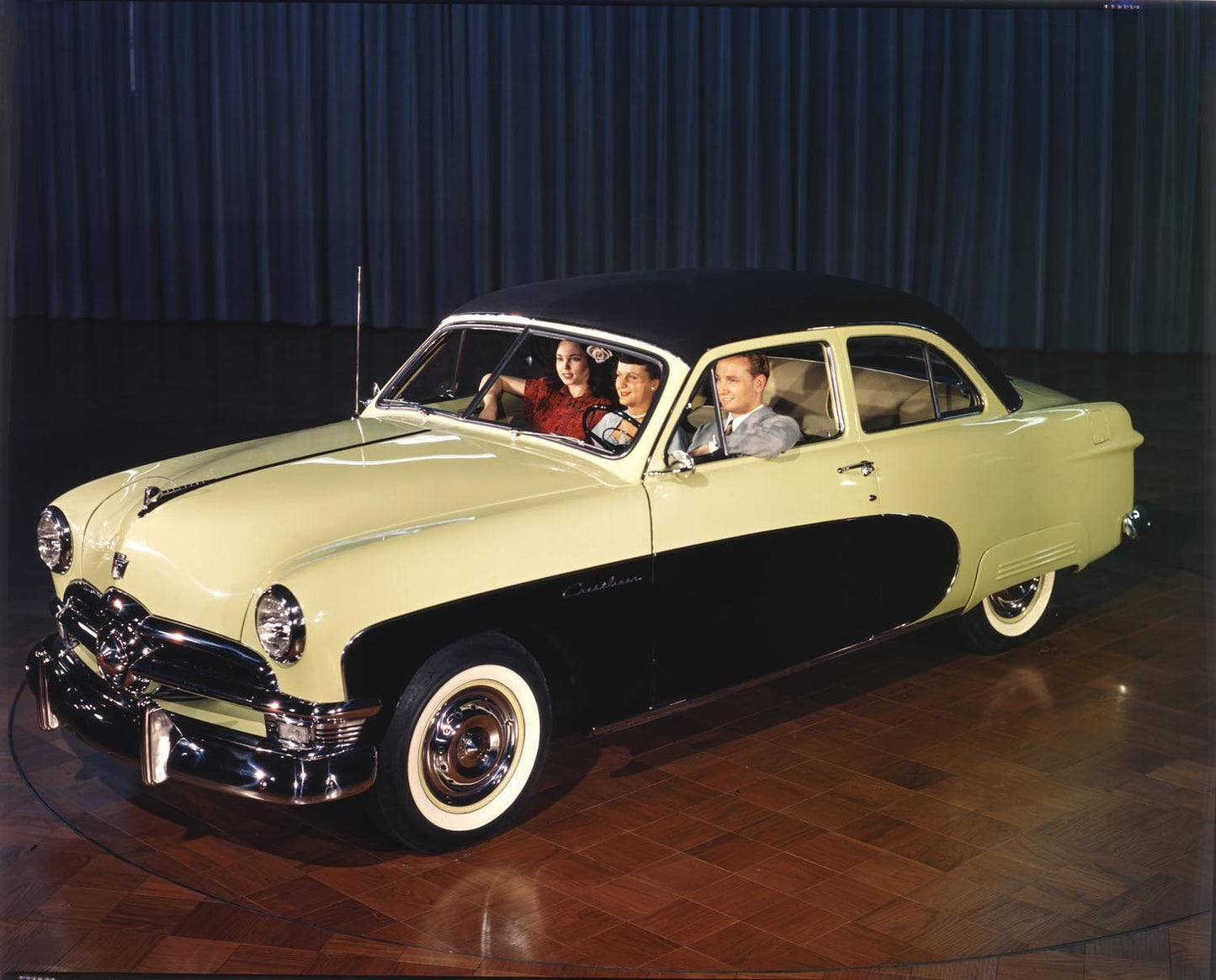 1950 Ford Crestliner 0401-5986