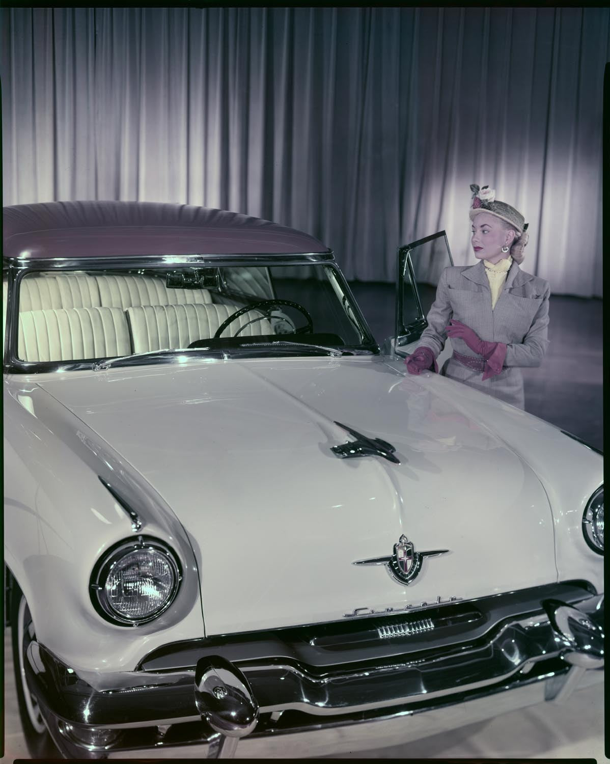 1952 Lincoln Cosmopolitan Sport Coupe 0401-6160