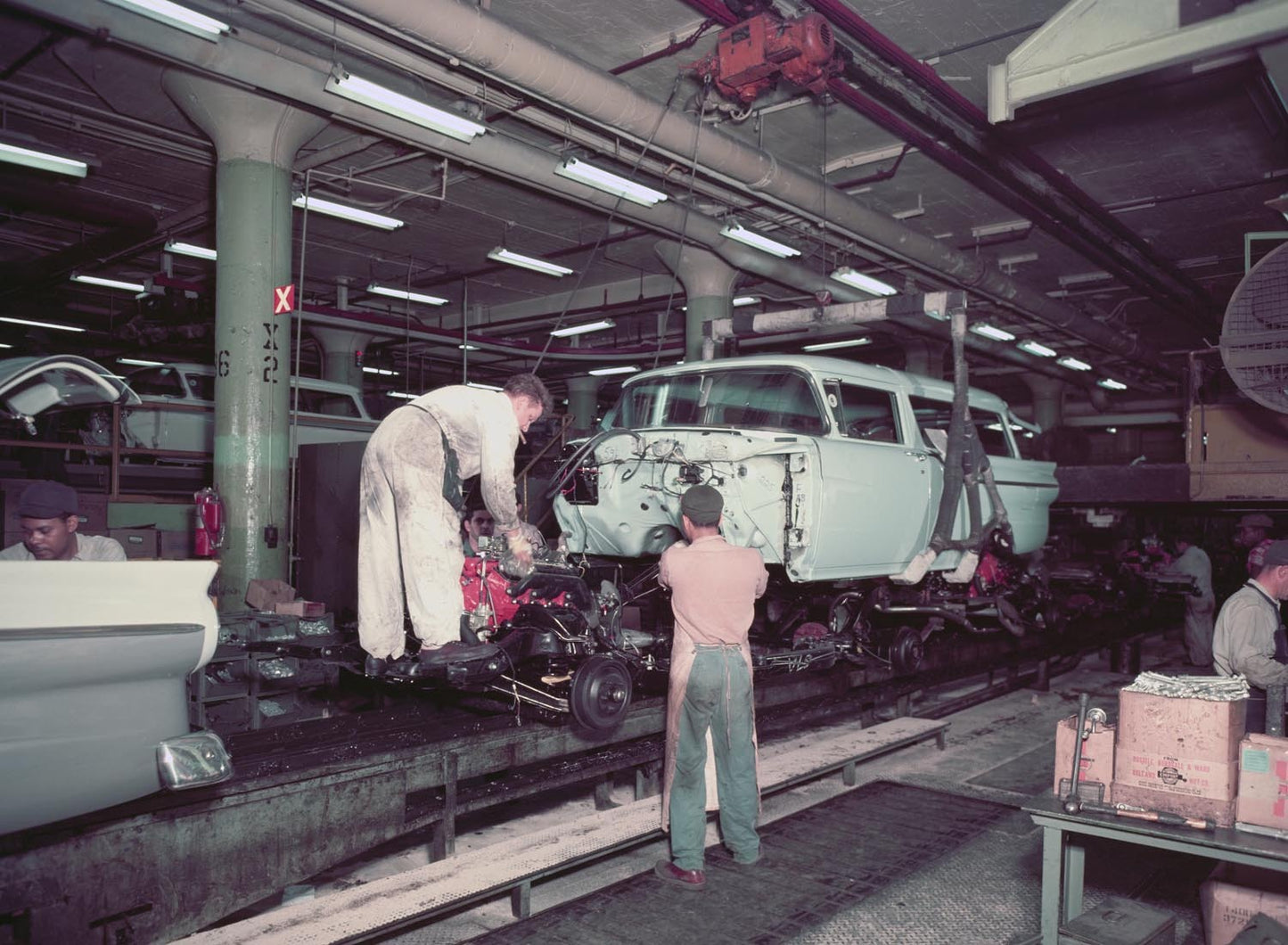 1957 Ford dearborn Assembly Plant body drop 0401-6762