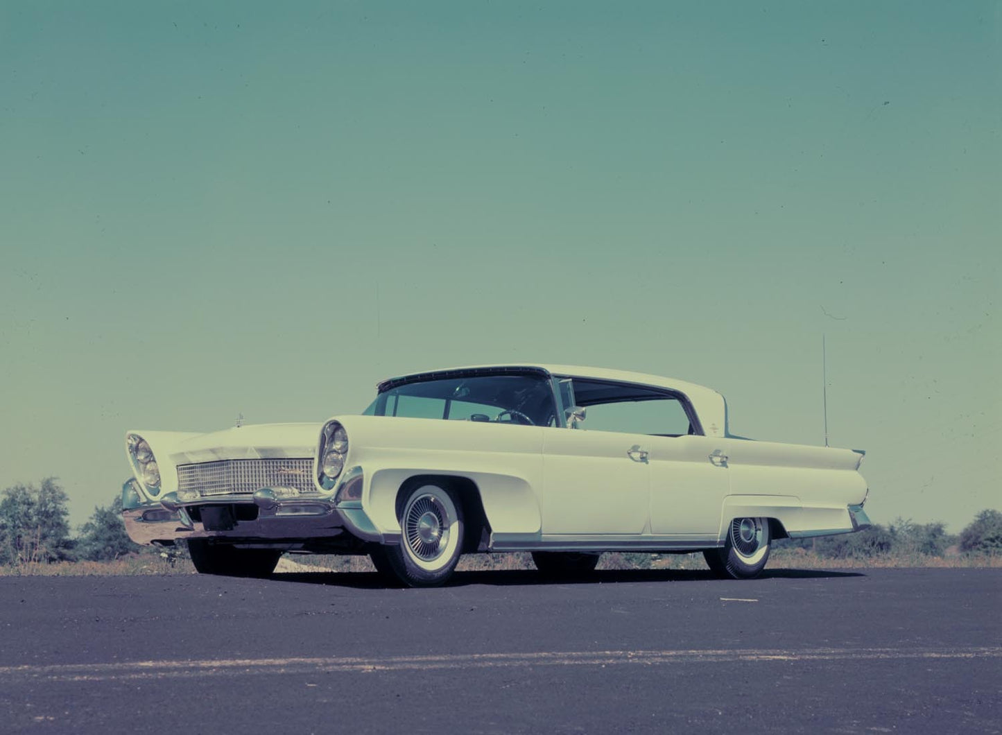 1958 Lincoln Continental MkIII 0401-7072