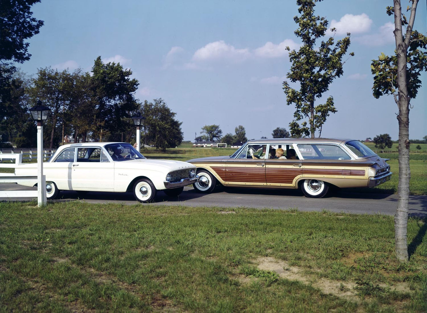 1960 Ford Falcon and Country Squire 0401-7274