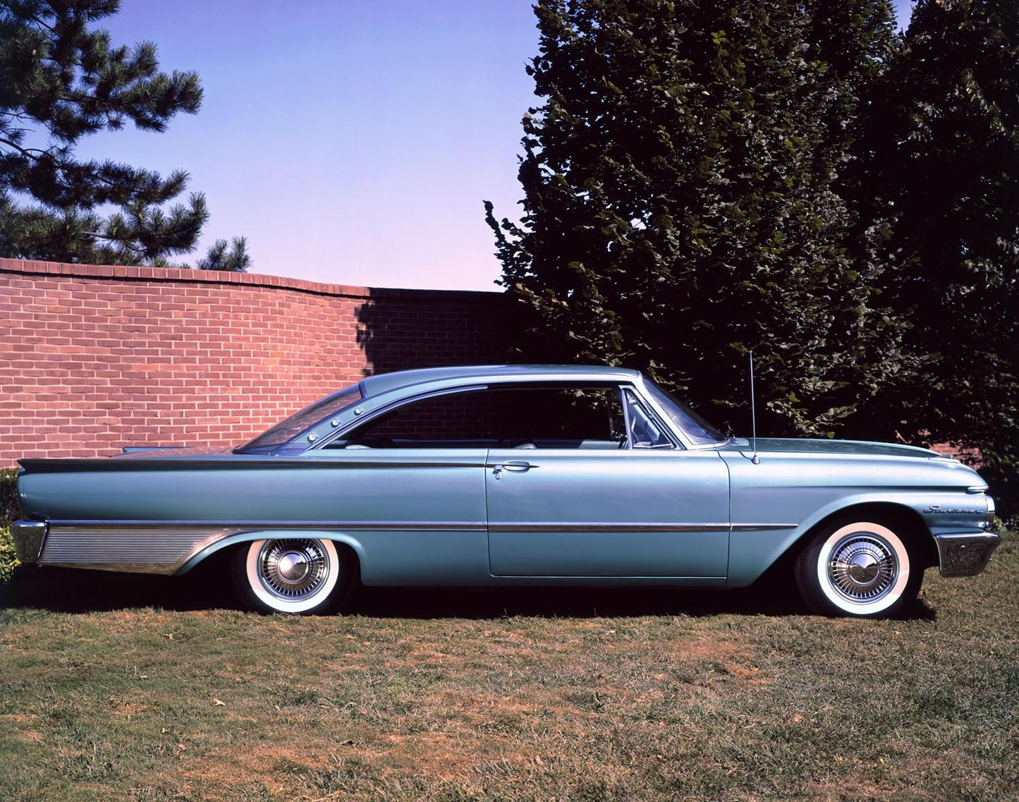 1961 Ford Starliner 0401-7384