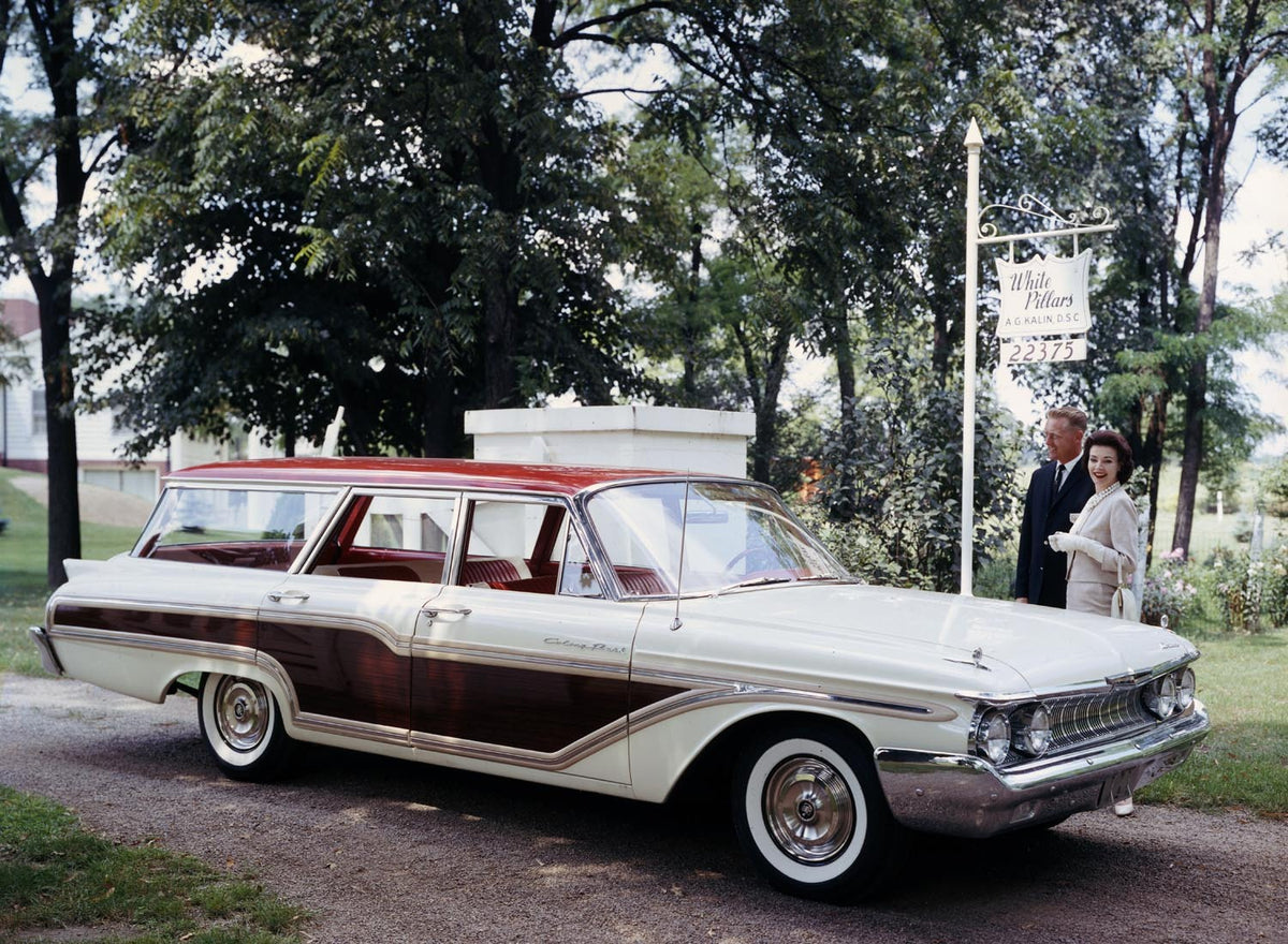 Ford Motor Company archival image documenting 1961 Mercury Colony Park station wagon.