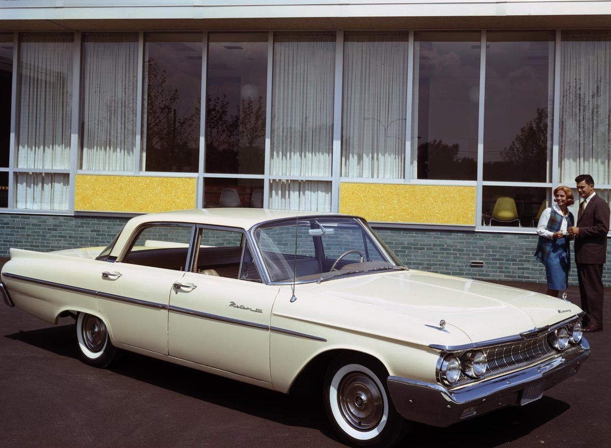 Ford Motor Company archival image documenting 1961 Mercury Meteor 600 four door sedan.