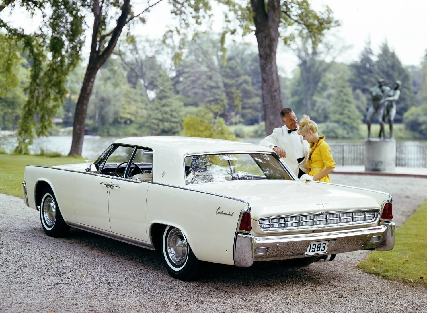 1963 Lincoln Continental four door sedan 0401-7627 – Fordimages