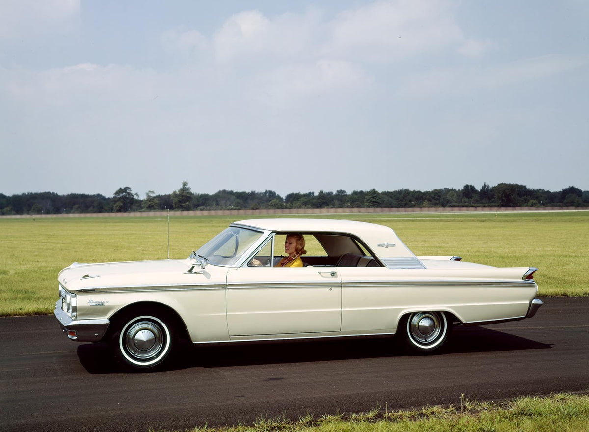Ford Motor Company archival image documenting 1963 Mercury Meteor hardtop.