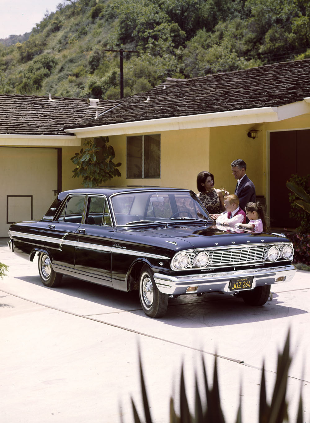 1964 Ford Fairlane 500 four door sedan 0401-7686 – Fordimages