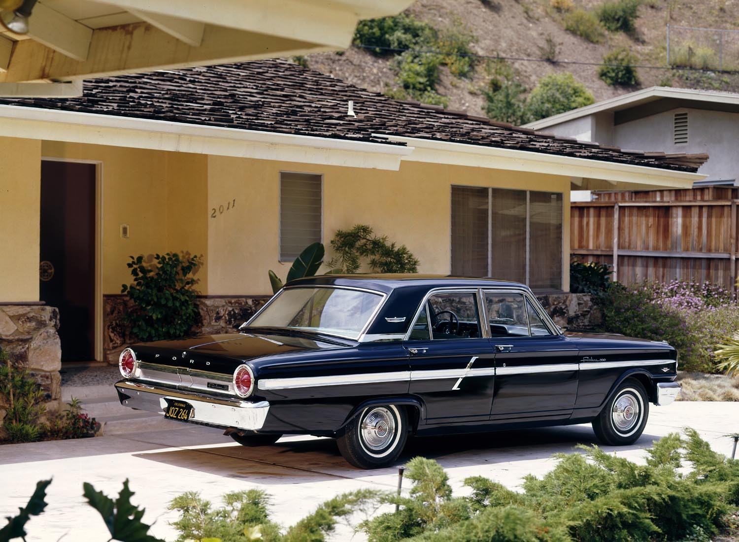 1964 Ford Fairlane 500 four door sedan 0401-7687 – Fordimages