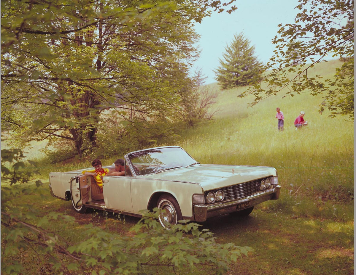 Original archival image documenting 1969 Lincoln Continental Town Sedan concept car.