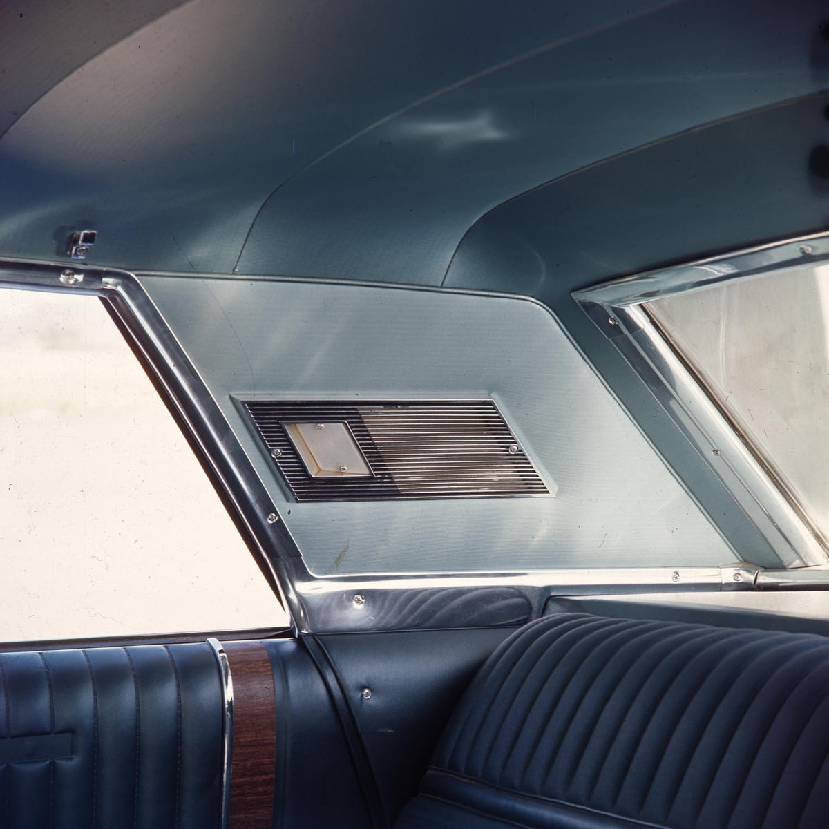 Original archival image documenting 1969 Lincoln Continental Town Sedan concept car.