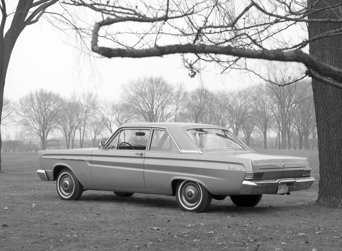 Original archival image documenting 1969 Lincoln Mk III.
