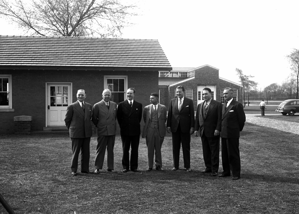 1946 Henry Ford II and Officials