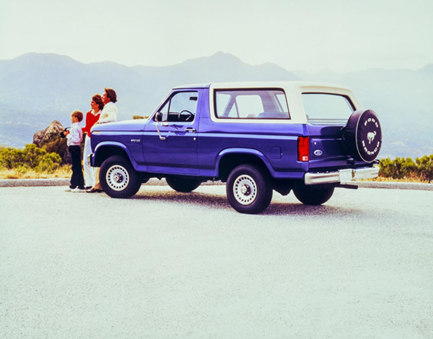 Ford Bronco 0404-5232