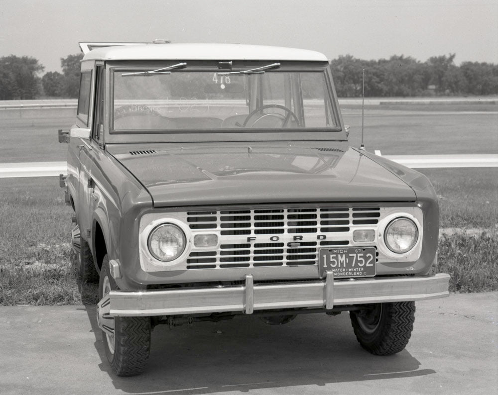 Ford Bronco 0404-5271