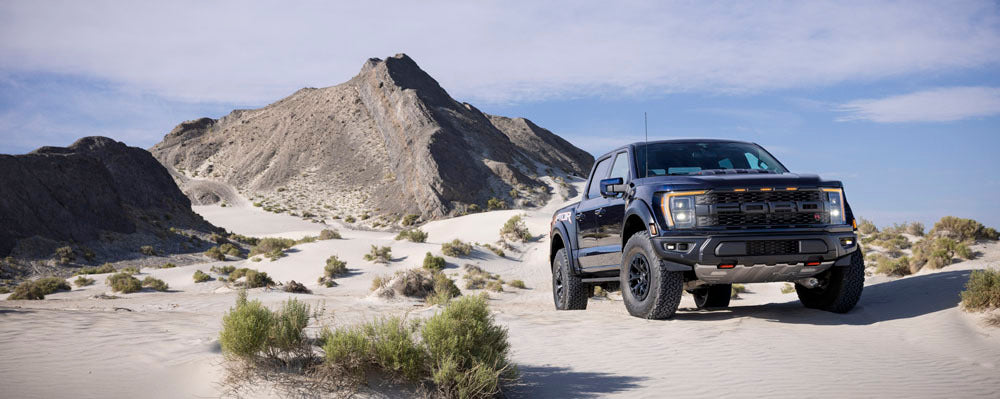 2023 F-150 Raptor R exterior Antimatter Blue 0404-7222