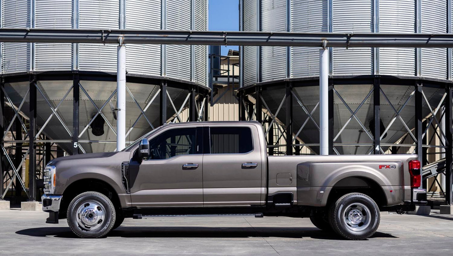 2023 Ford Super Duty F 350 Lariat 05 0404-7279