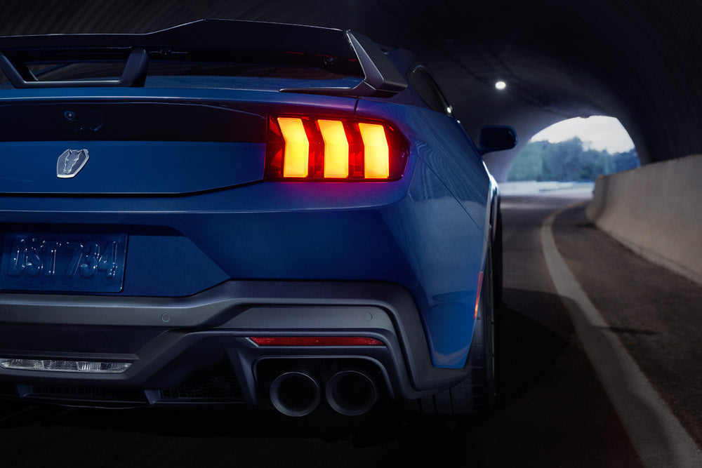 Mustang Dark Horse 0404-7341