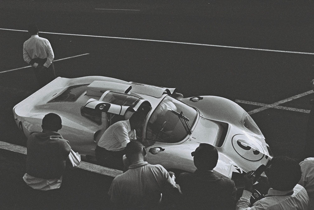 1966 Le Mans - Bonnier / Hill (Chaparral 2D) 0999-0073