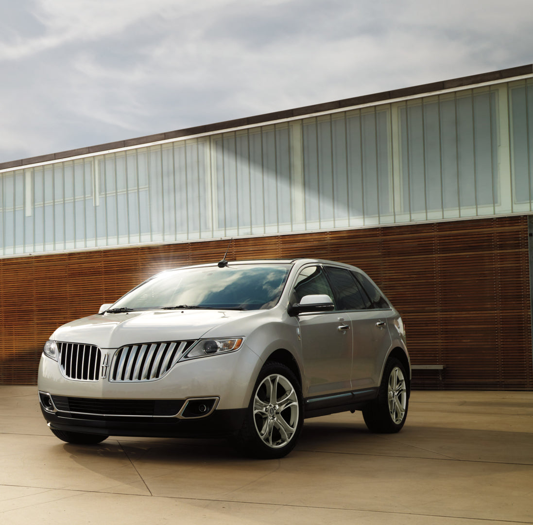 This archival image documents the 2013 Lincoln MKX in front of scenic house MS86 and is preserved in the Ford Heritage Vault as part of Ford Motor Company's historic photographic archive. Free for personal, non-commercial use. Ford Heritage Vault ...