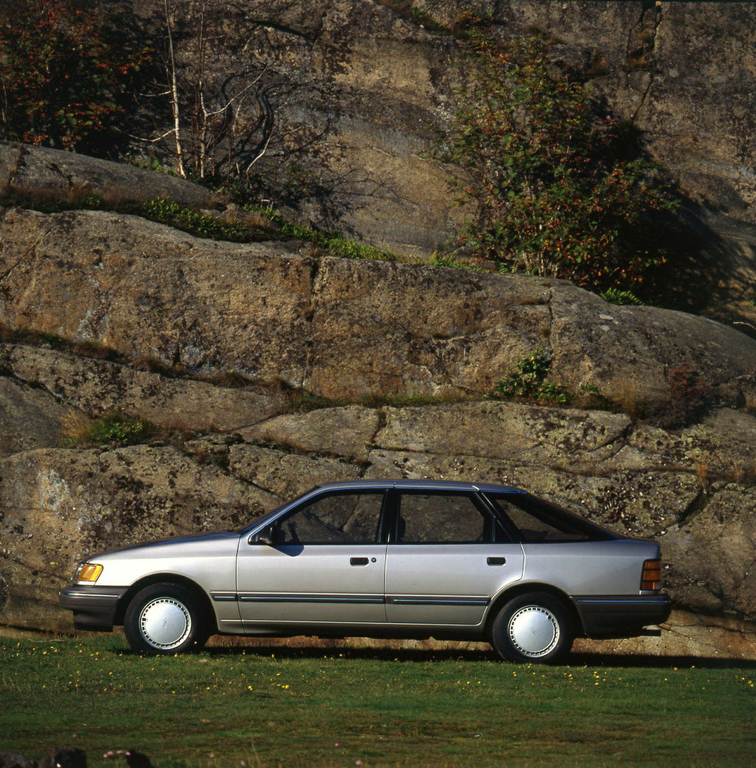 This archival image documents the 1985 Ford Scorpio Mark I CL side view in front of scenic rock formation and is preserved in the Ford Heritage Vault as part of Ford Motor Company's historic photographic archive. Free for personal, non-commercial ...