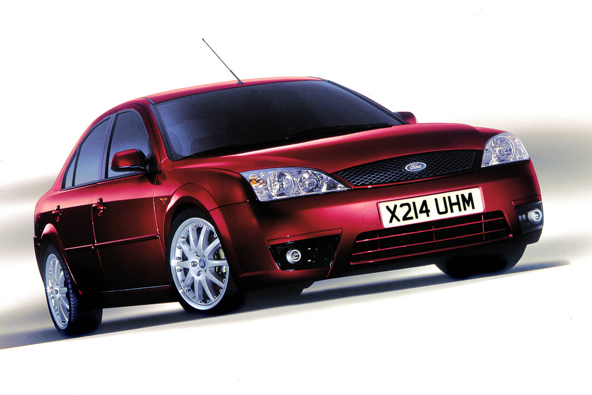 This archival image documents the 2000 Ford Mondeo in studio 2000-355-1 and is preserved in the Ford Heritage Vault as part of Ford Motor Company's historic photographic archive. Free for personal, non-commercial use. Ford Heritage Vault reference...