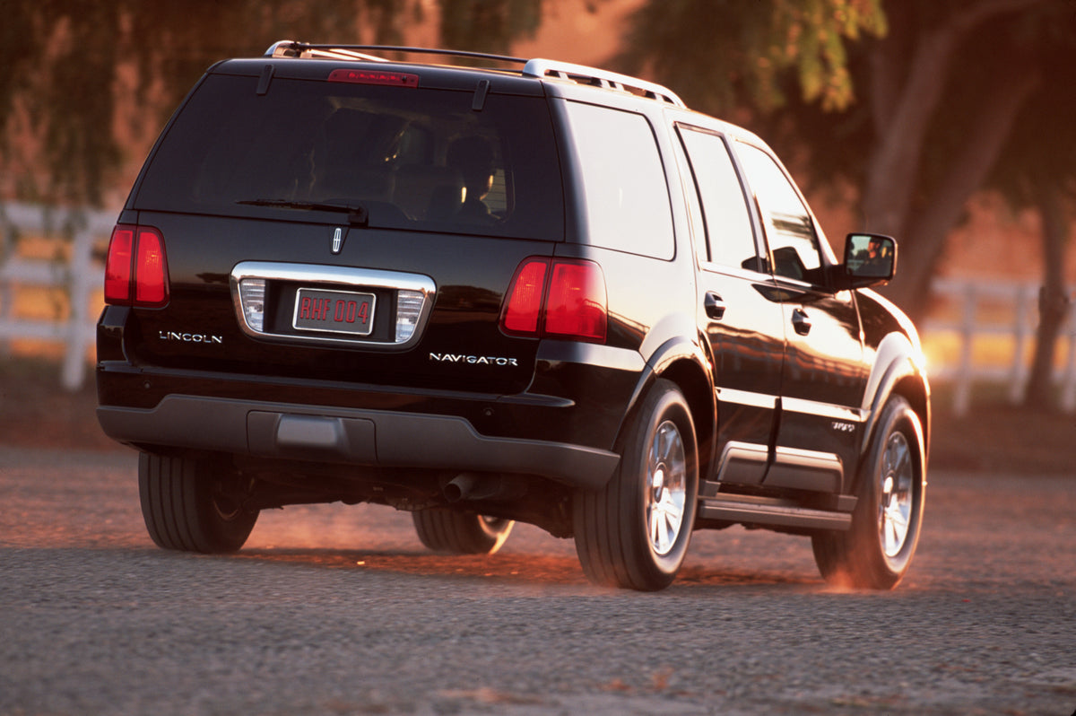 This archival image documents the 2003 Lincoln Navigator and is preserved in the Ford Heritage Vault as part of Ford Motor Company's historic photographic archive. Free for personal, non-commercial use. Ford Heritage Vault reference AR-2008-8.1.1....