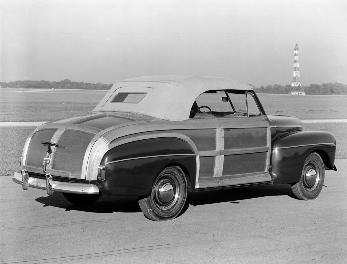 This archival image documents the 1946 Ford Super Deluxe sportsman convertible and is preserved in the Ford Heritage Vault as part of Ford Motor Company's historic photographic archive. Free for personal, non-commercial use. Ford Heritage Vault re...