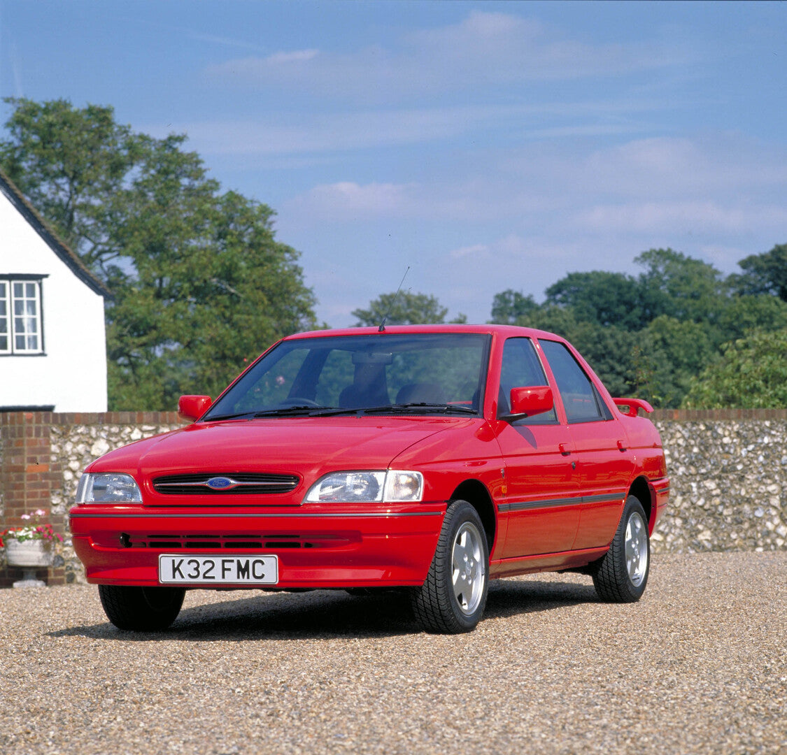 This archival image documents the 1992 Ford Orion MKIII front 3/4 view scenic 1992-484 and is preserved in the Ford Heritage Vault as part of Ford Motor Company's historic photographic archive. Free for personal, non-commercial use. Ford Heritage ...