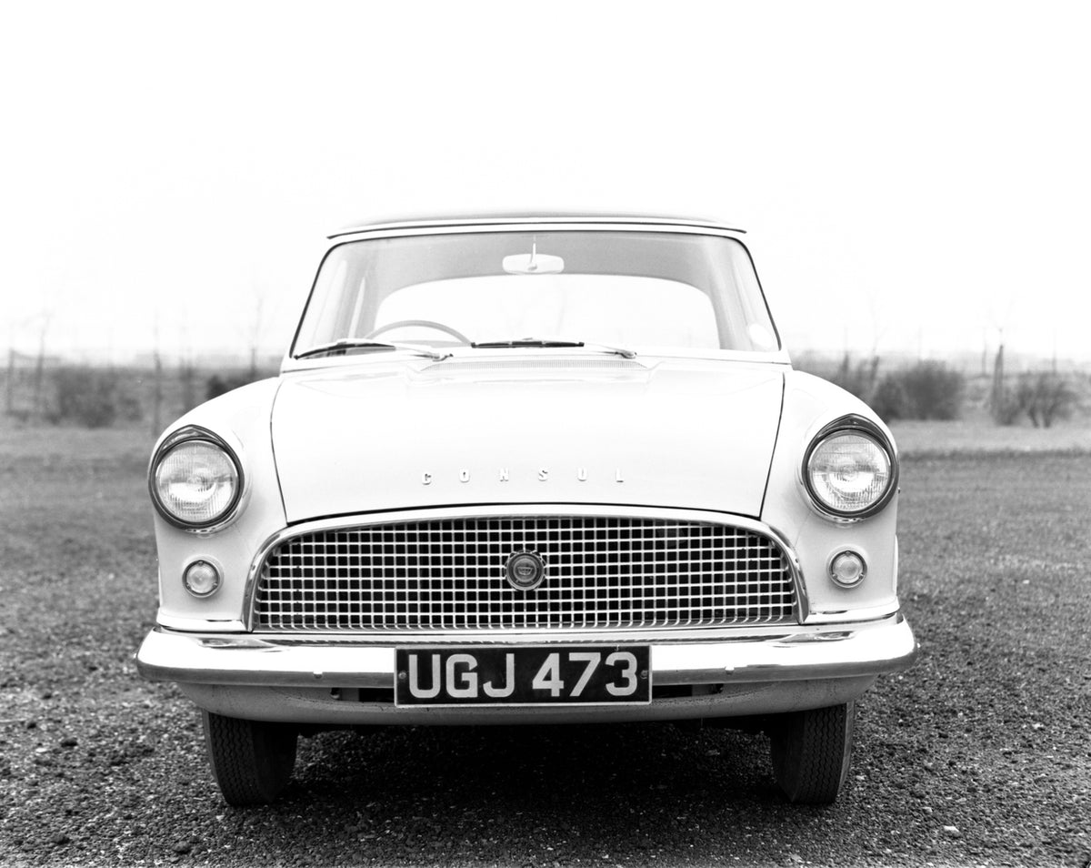 This archival image documents the 1959 Ford Consul deluxe facelift and is preserved in the Ford Heritage Vault as part of Ford Motor Company's historic photographic archive. Free for personal, non-commercial use. Ford Heritage Vault reference AR-2...
