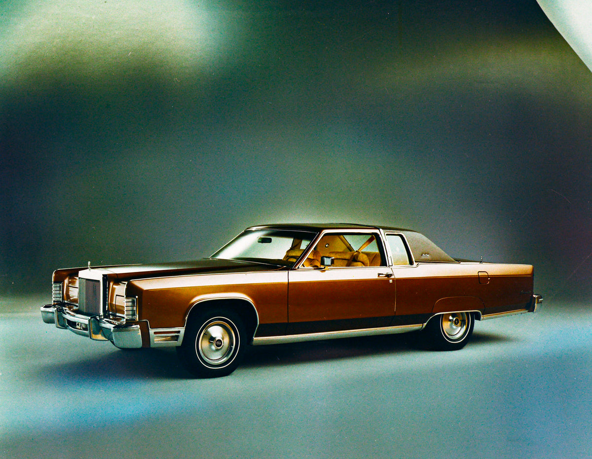 This archival image documents the 1976 Lincoln Continental two-door and is preserved in the Ford Heritage Vault as part of Ford Motor Company's historic photographic archive. Free for personal, non-commercial use. Ford Heritage Vault reference AR-...
