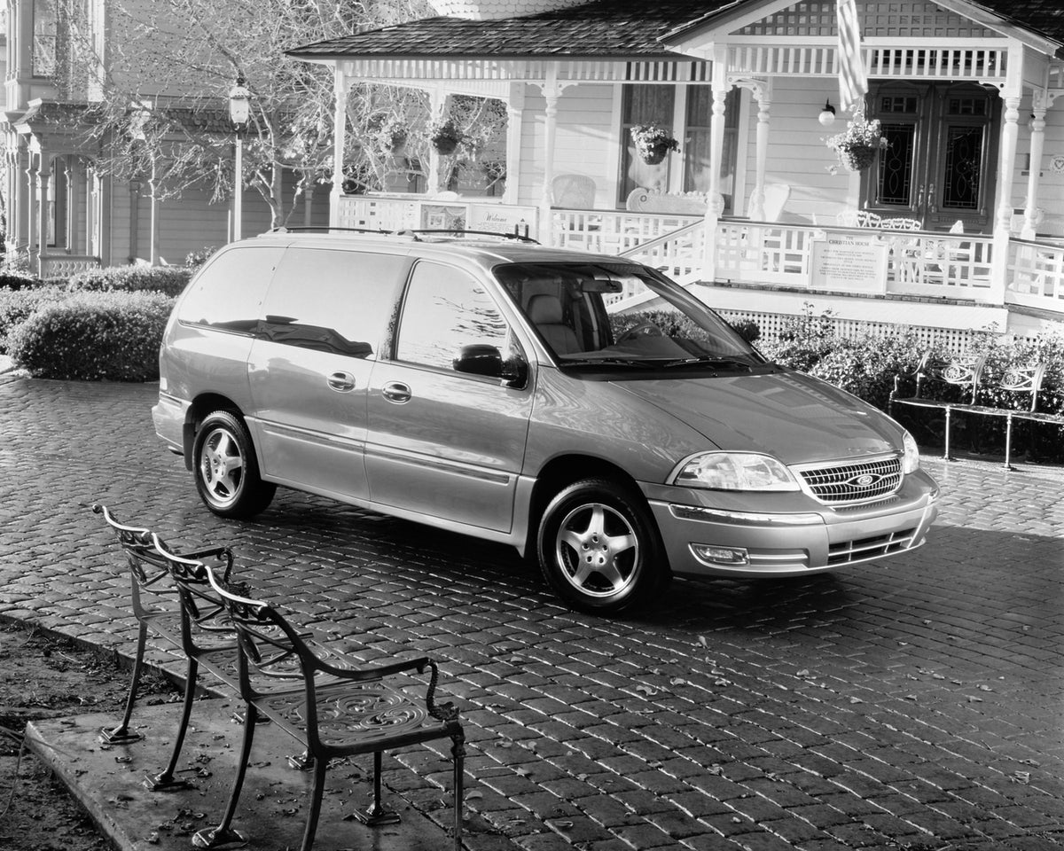 This archival image documents the 1999 Ford Windstar and is preserved in the Ford Heritage Vault as part of Ford Motor Company's historic photographic archive. Free for personal, non-commercial use. Ford Heritage Vault reference AR-2008-8.1.2.7235.