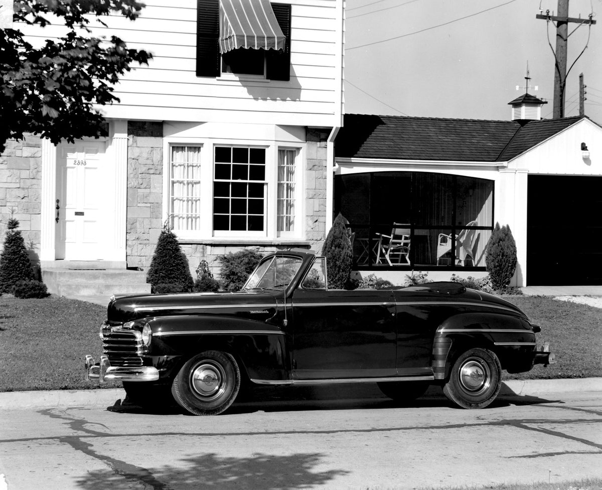 This archival image documents the 1946 Monarch Convertible side view in front of house with top down AR-2007-5 and is preserved in the Ford Heritage Vault as part of Ford Motor Company's historic photographic archive. Free for personal, non-commer...