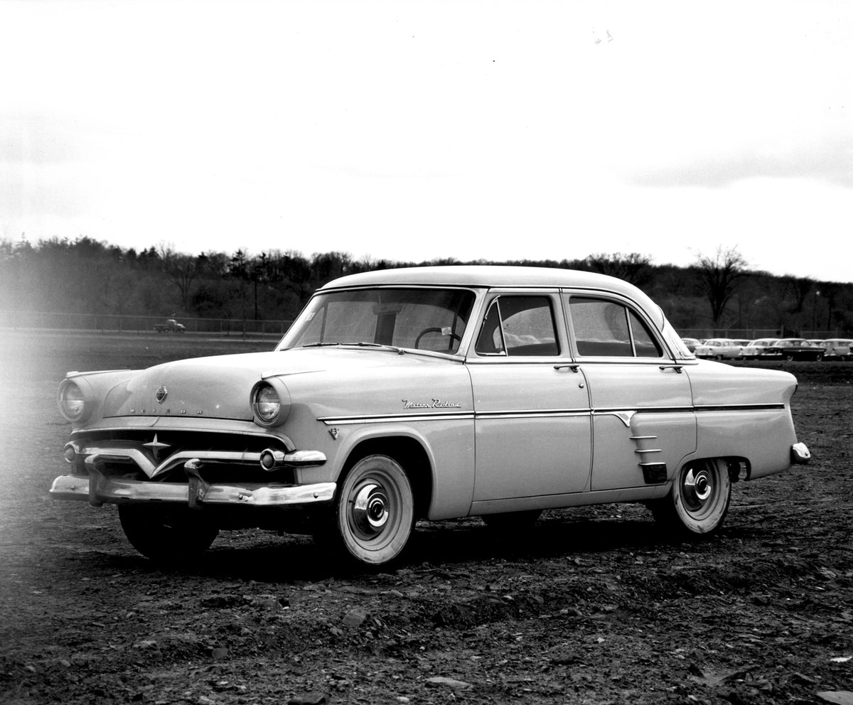 This archival image documents the 1954 Meteor Rideau Sedan in field AR-2007-5 and is preserved in the Ford Heritage Vault as part of Ford Motor Company's historic photographic archive. Free for personal, non-commercial use. Ford Heritage Vault ref...