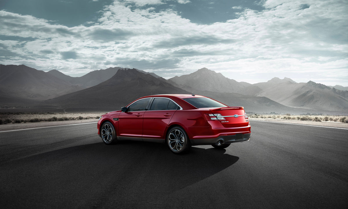 This archival image documents the 2015 Ford Taurus SHO scenic mountains and is preserved in the Ford Heritage Vault as part of Ford Motor Company's historic photographic archive. Free for personal, non-commercial use. Ford Heritage Vault reference...